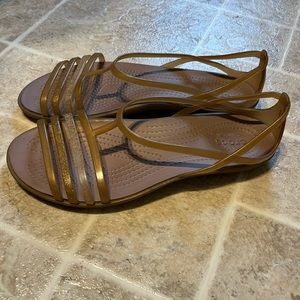 CROCS  ICONIC COMFORT ISABELLA GOLD TRANSLUCENT OPEN TOE JELLY SLIP ON S…